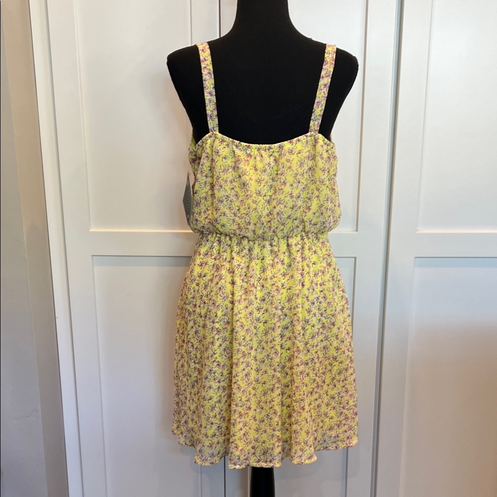 NWT BeBop Yellow Floral Dress M - Picture 7 of 8